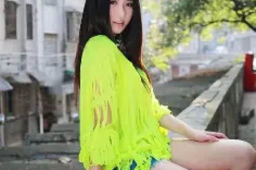 “反诈老陈”打假“嘎子哥”翻车道歉：您是千万网红求高抬贵手