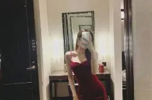 结婚几十年零绯闻看清何冰妻子是谁后才懂他为何不敢乱来