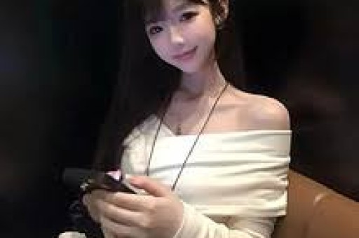 李湘和神秘男爆同住酒店离婚内幕再掀热议